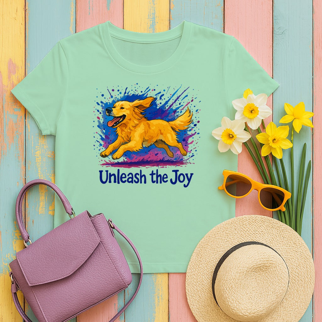 Vibrant Golden Retriever Joy T-Shirt in Mint Green