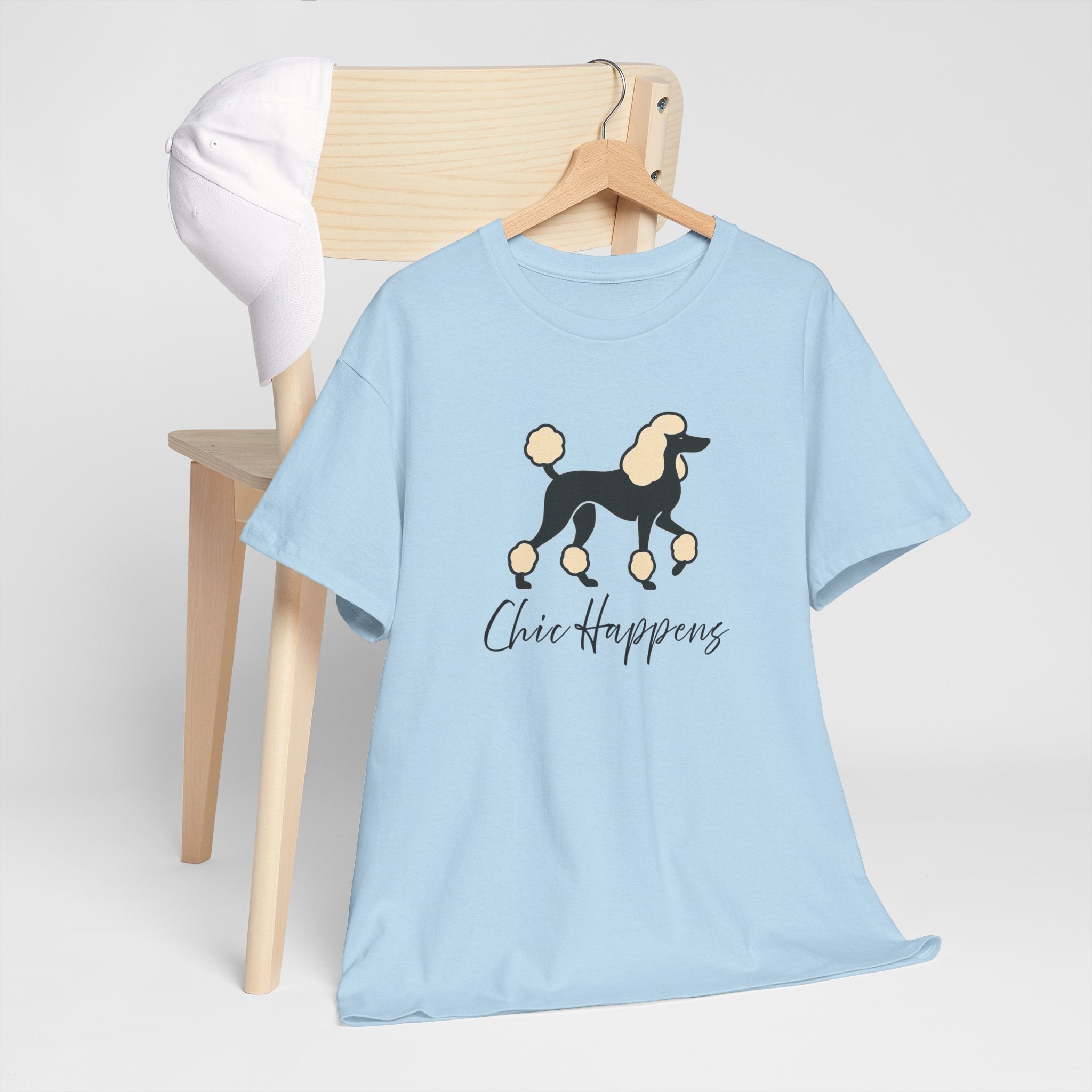 Standard Poodle 'Chic happens' T-shirt