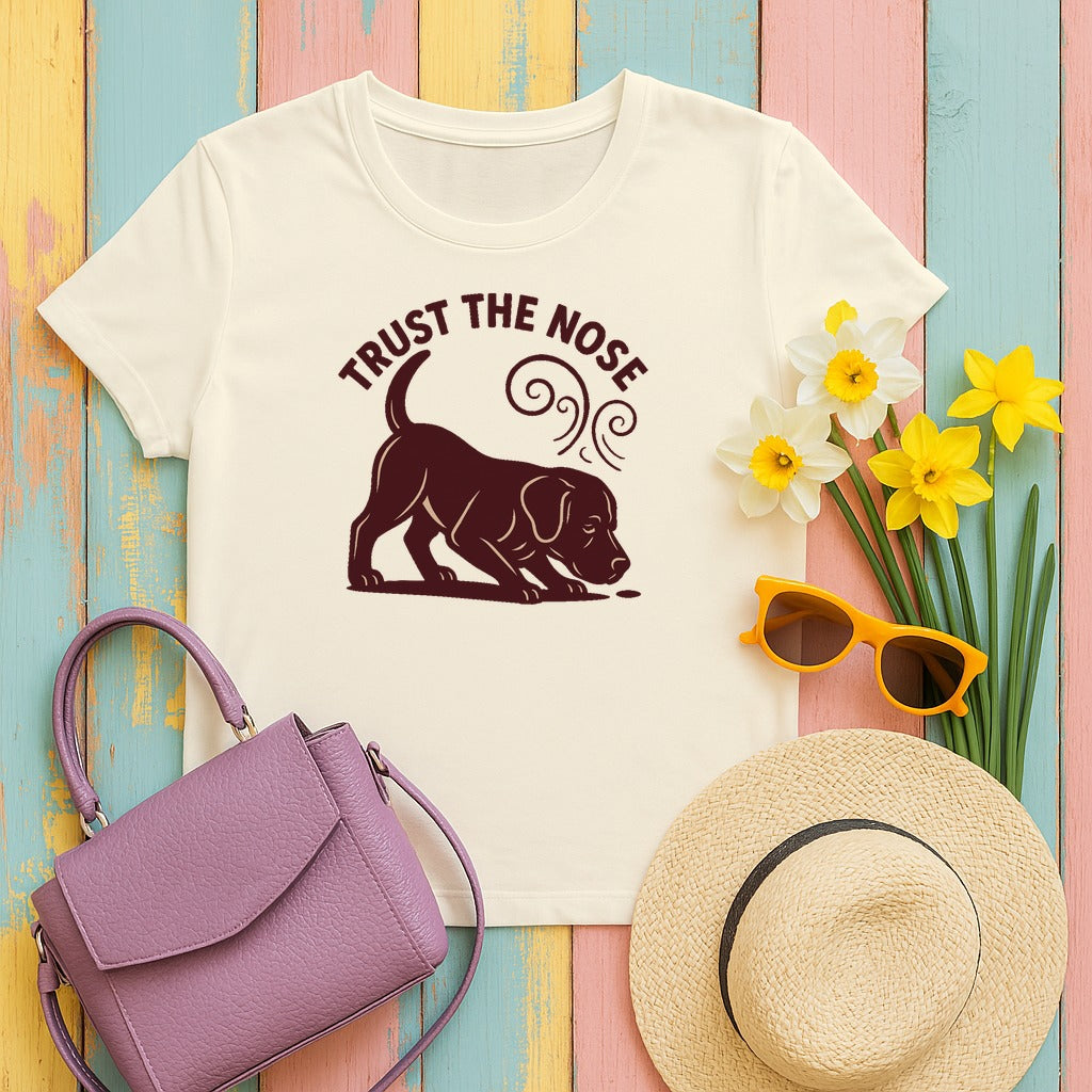 Trust The Nose Labrador T-Shirt in Natural