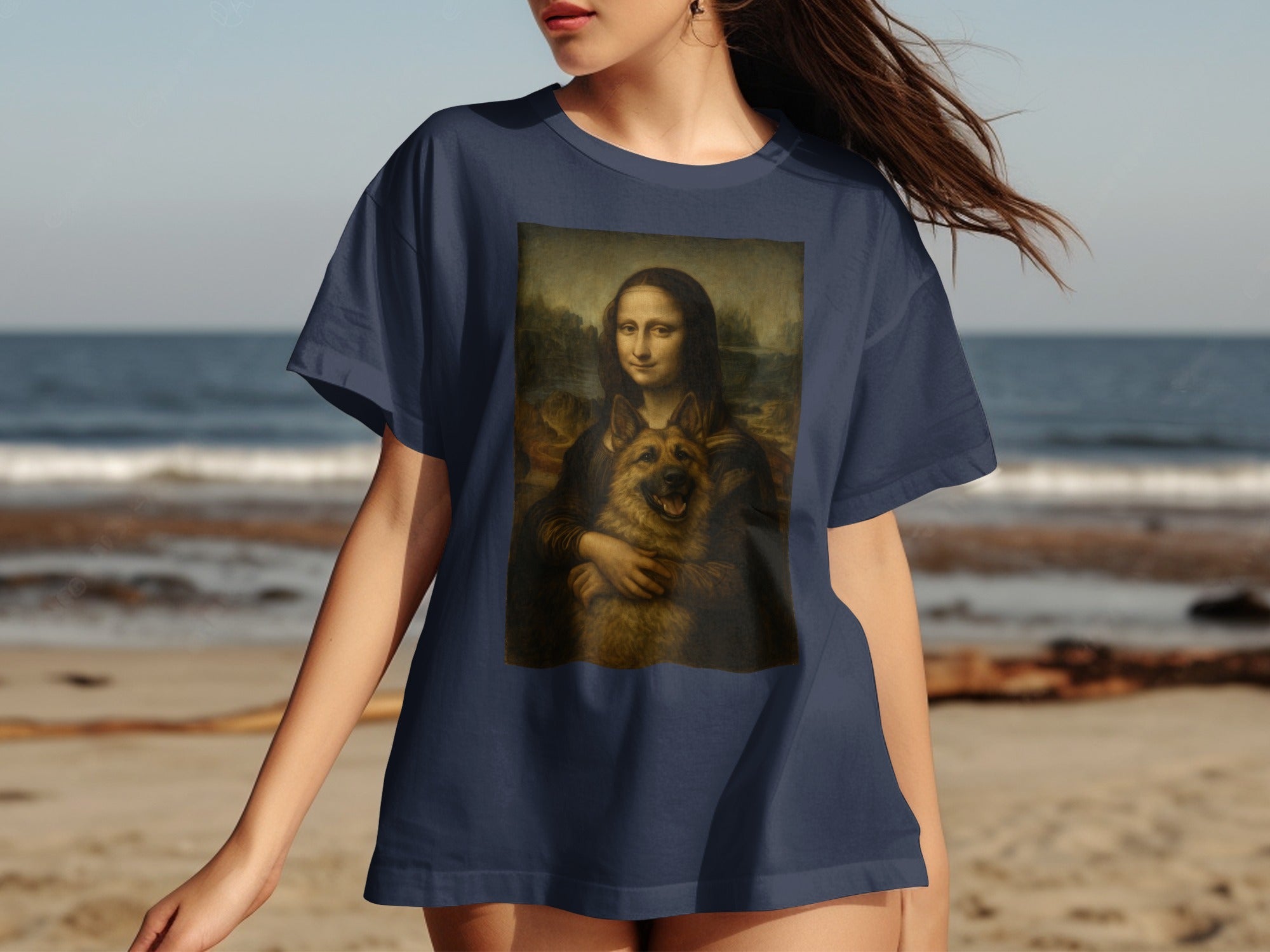 Mona Lisa and Dog Print Beach T-Shirt