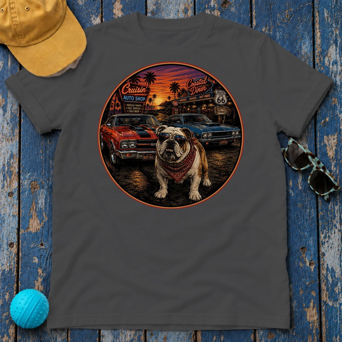 Cruisin' Coastal Bulldog Graphic T-Shirt in Dark Heather