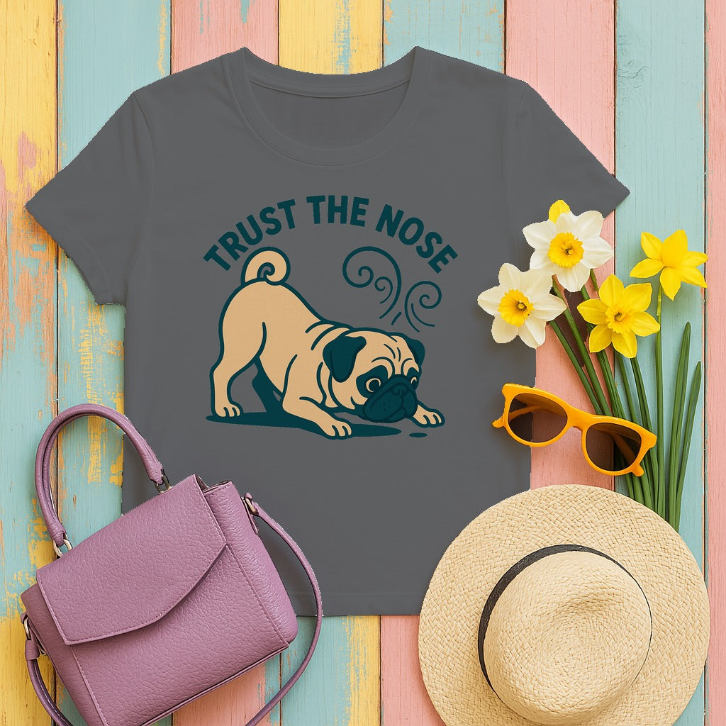 Trust The Nose Playful Pug T-Shirt in Graphite Heather