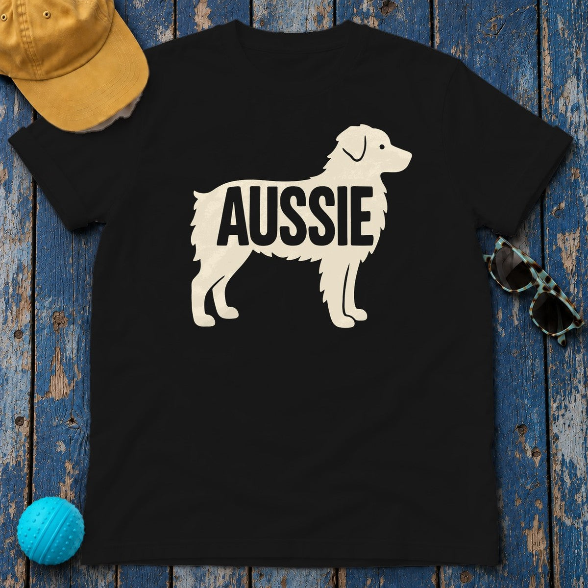 Australian Shepherd Silhouette 'Aussie' T-Shirt in Black
