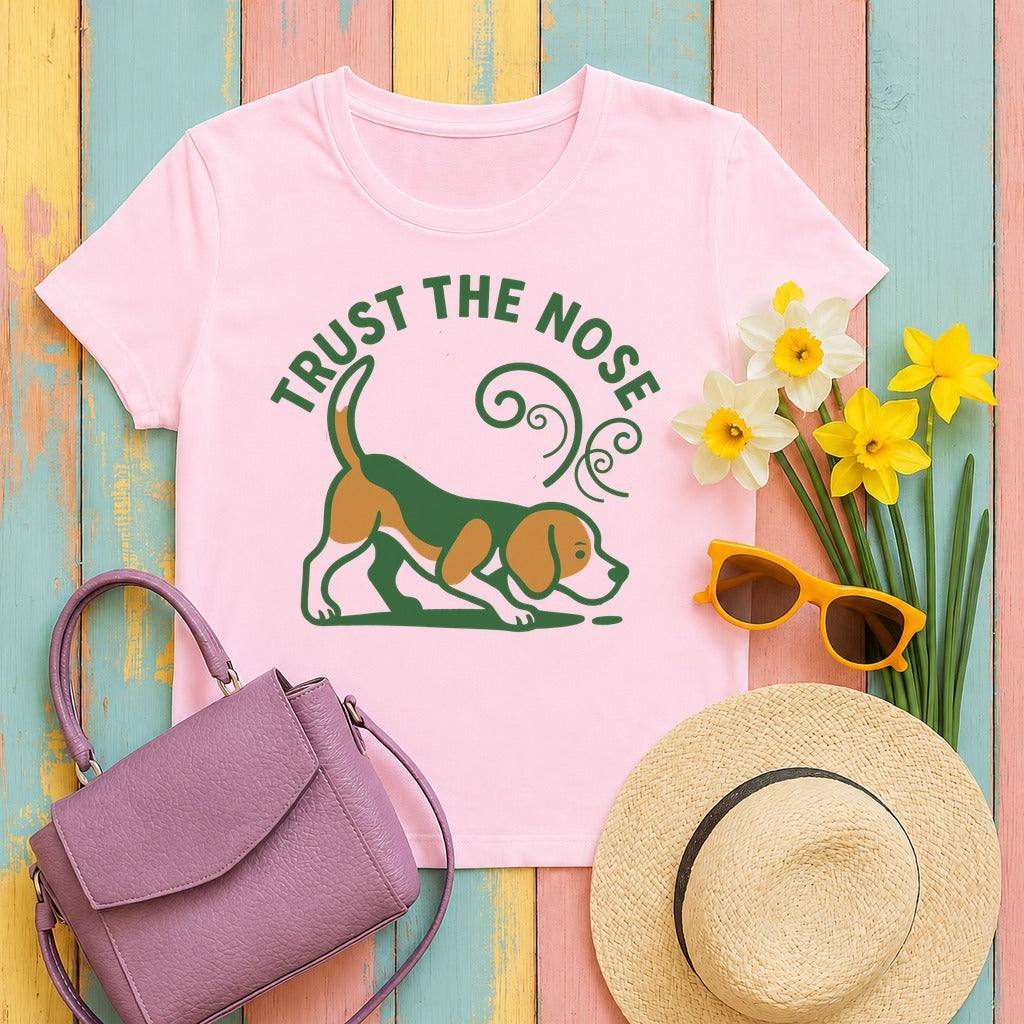 'Trust the nose' Sniffing Beagle T-Shirt in Light Pink