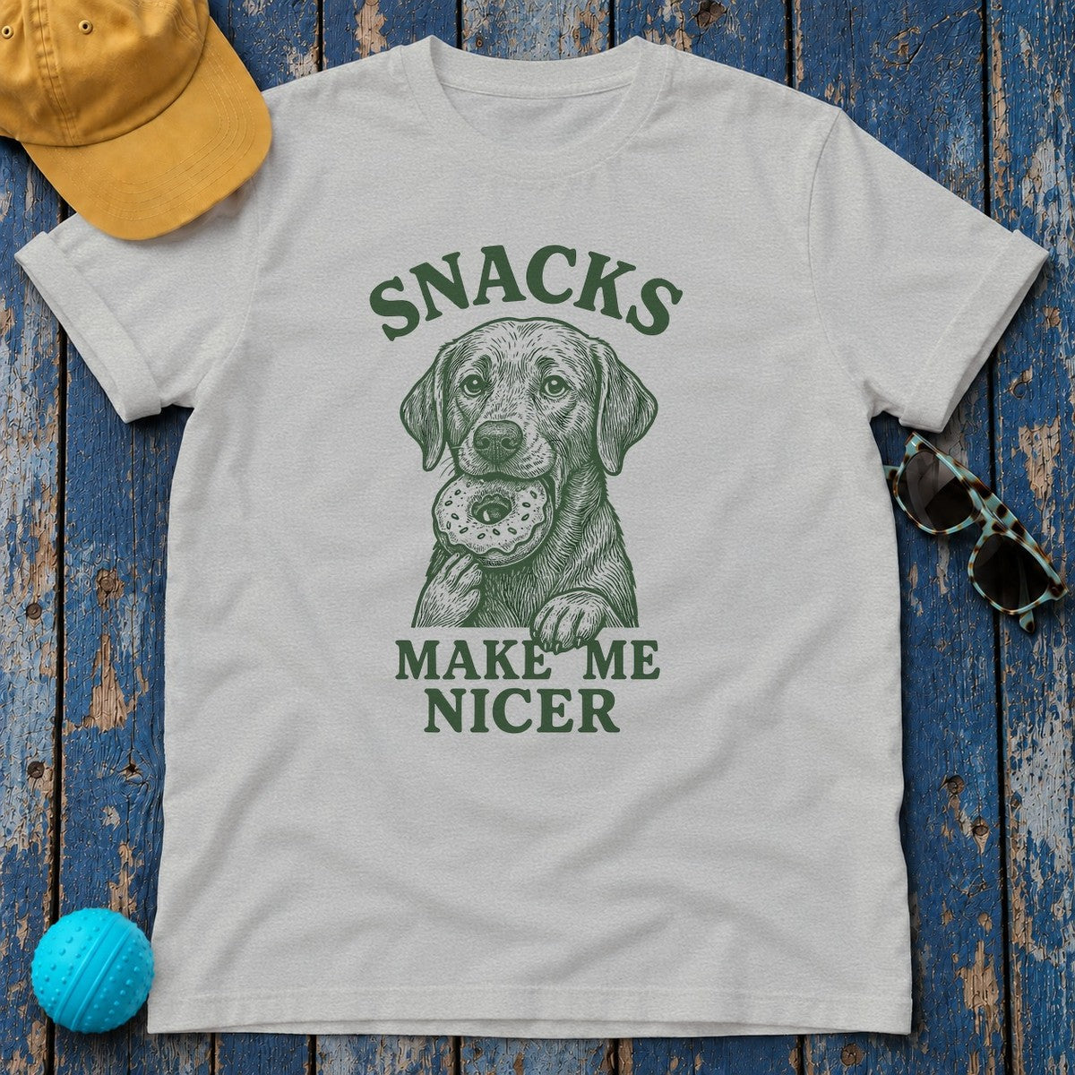 Snacks Make Me Nicer Labrador With Donut Graphic Novelty T-Shirt in Sport Grey