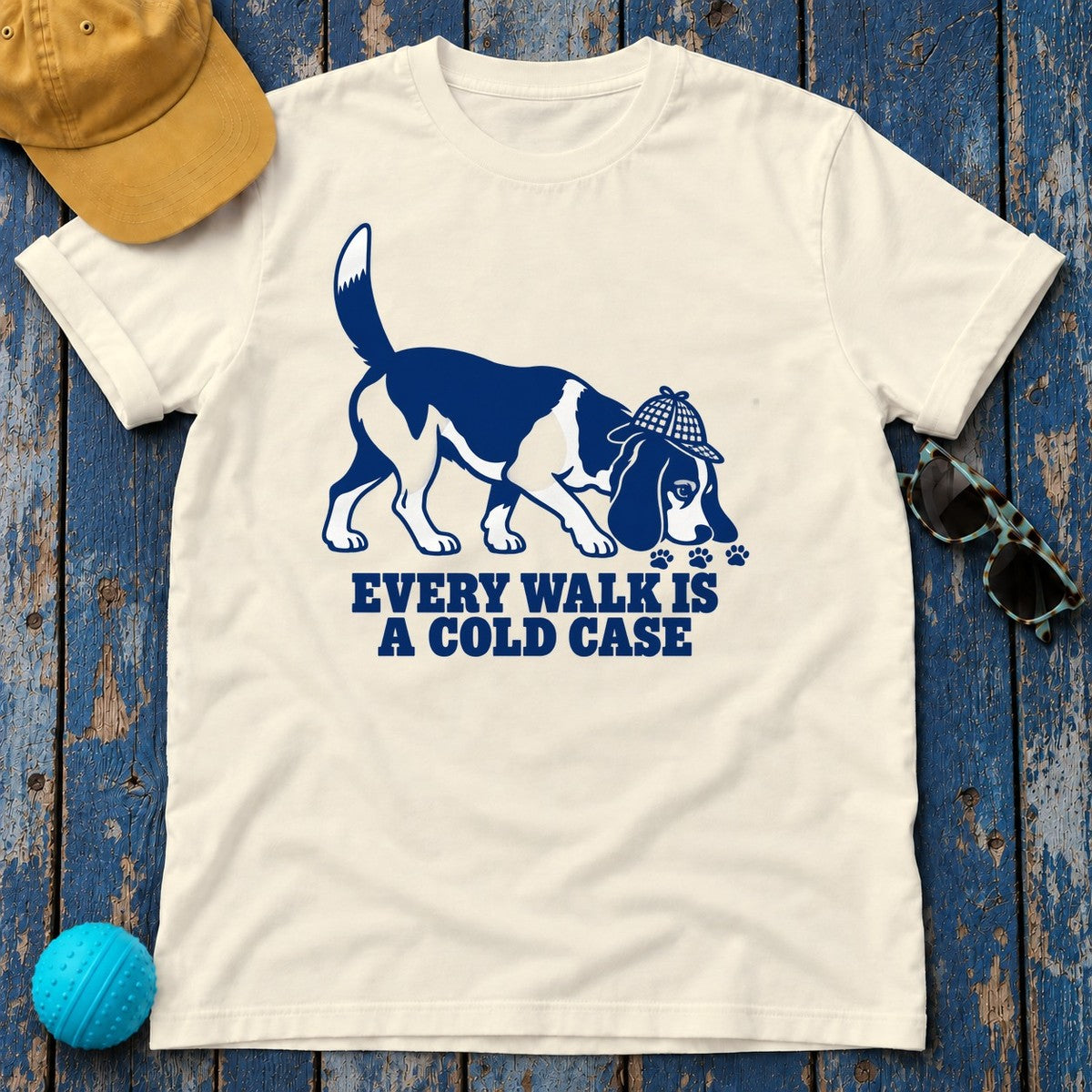 Beagle Detective 'Cold Case' Nose Down T-Shirt in Natural