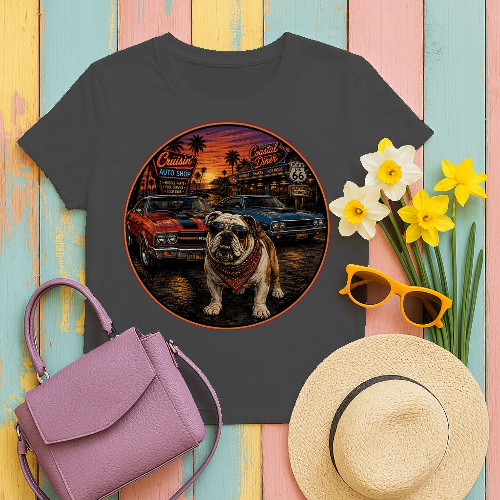Cruisin' Coastal Bulldog Graphic T-Shirt in Dark Heather