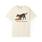 Live free dig holes with dog graphic t-shirt