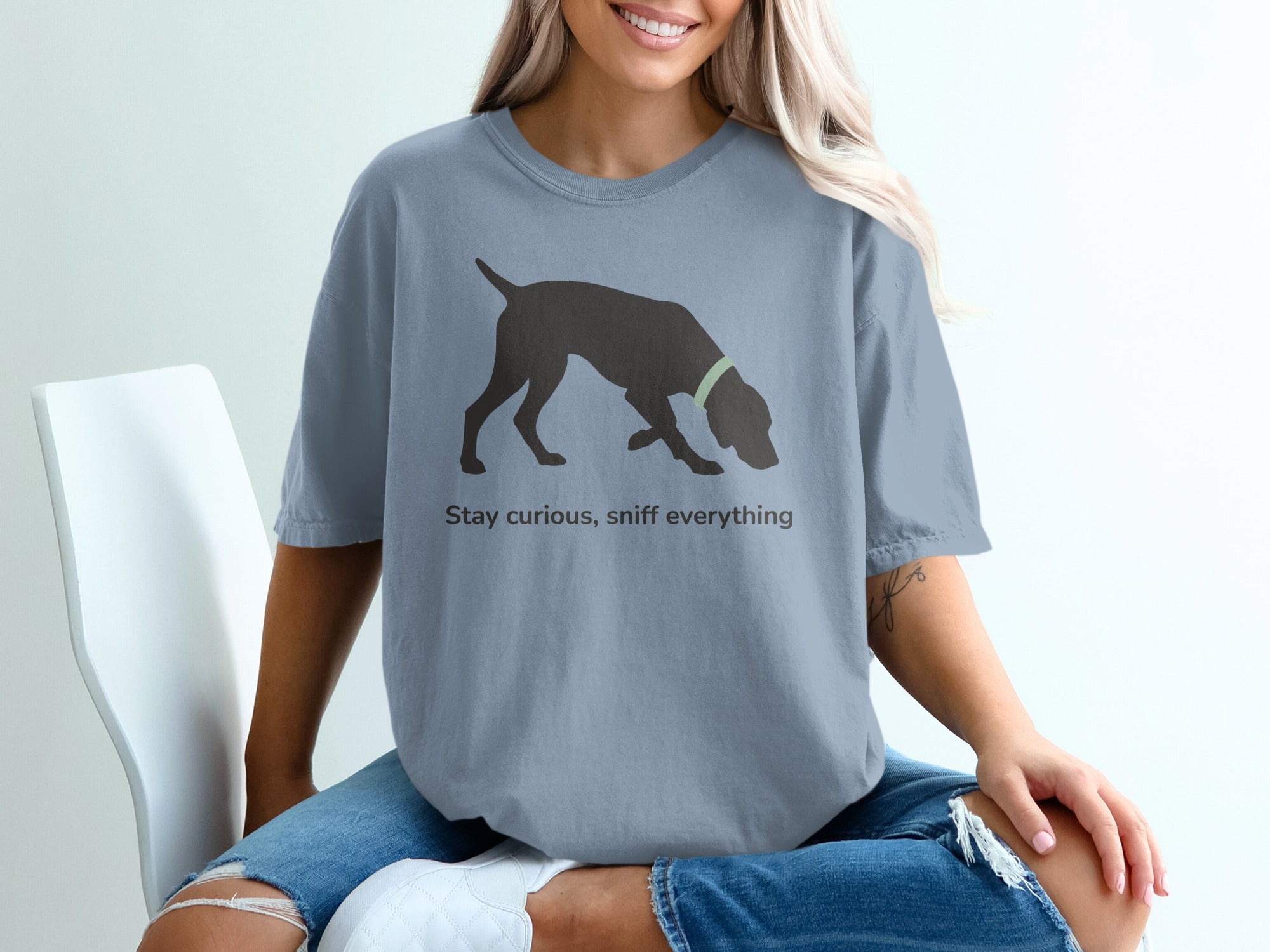 Stay Curious Sniff Everything Printed Tee