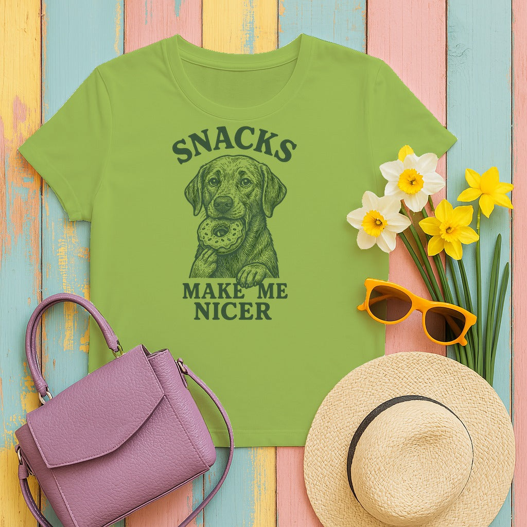 Snacks Make Me Nicer Labrador With Donut Graphic Novelty T-Shirt in Kiwi