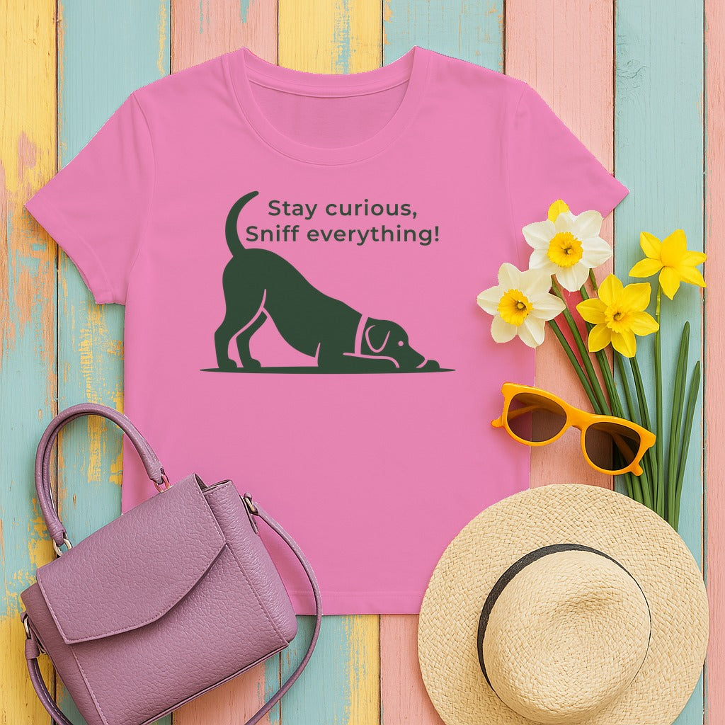 Stay Curious Dog Play Bow Graphic T-Shirt in Azalea